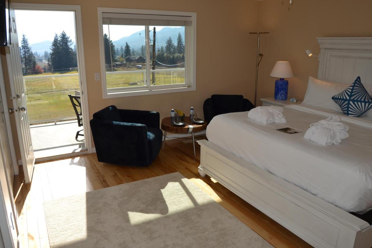 Salish B&B And Spa West Kelowna Ngoại thất bức ảnh