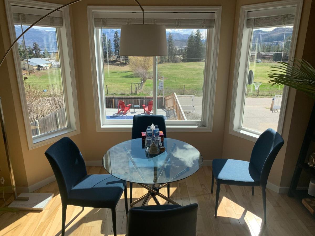 Salish B&B And Spa West Kelowna Ngoại thất bức ảnh
