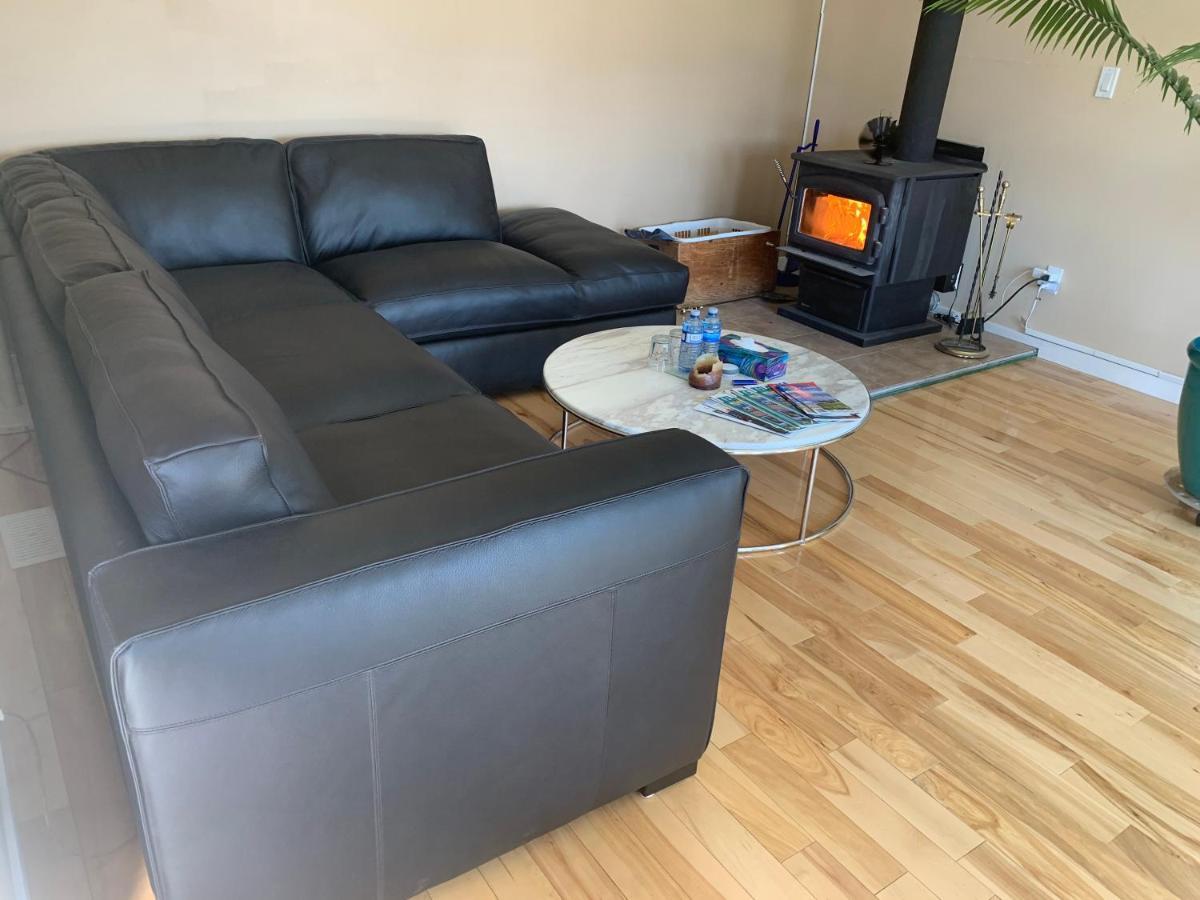Salish B&B And Spa West Kelowna Ngoại thất bức ảnh