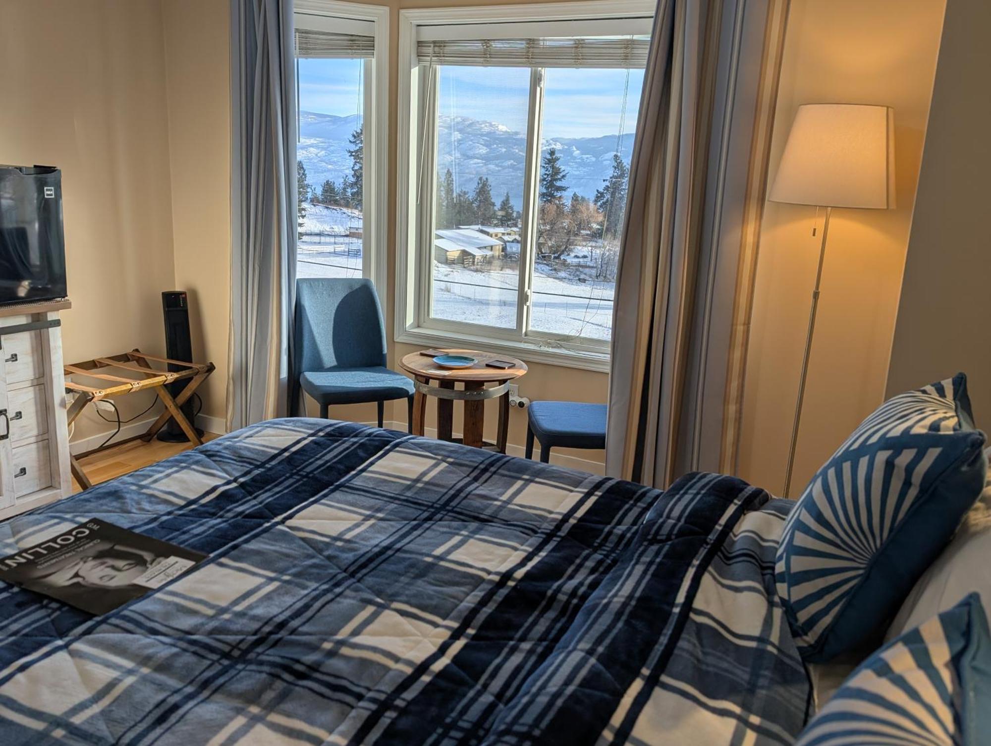Salish B&B And Spa West Kelowna Ngoại thất bức ảnh