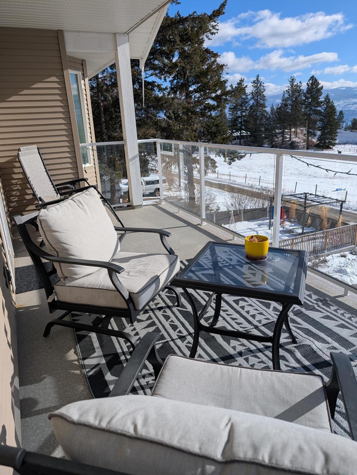 Salish B&B And Spa West Kelowna Ngoại thất bức ảnh