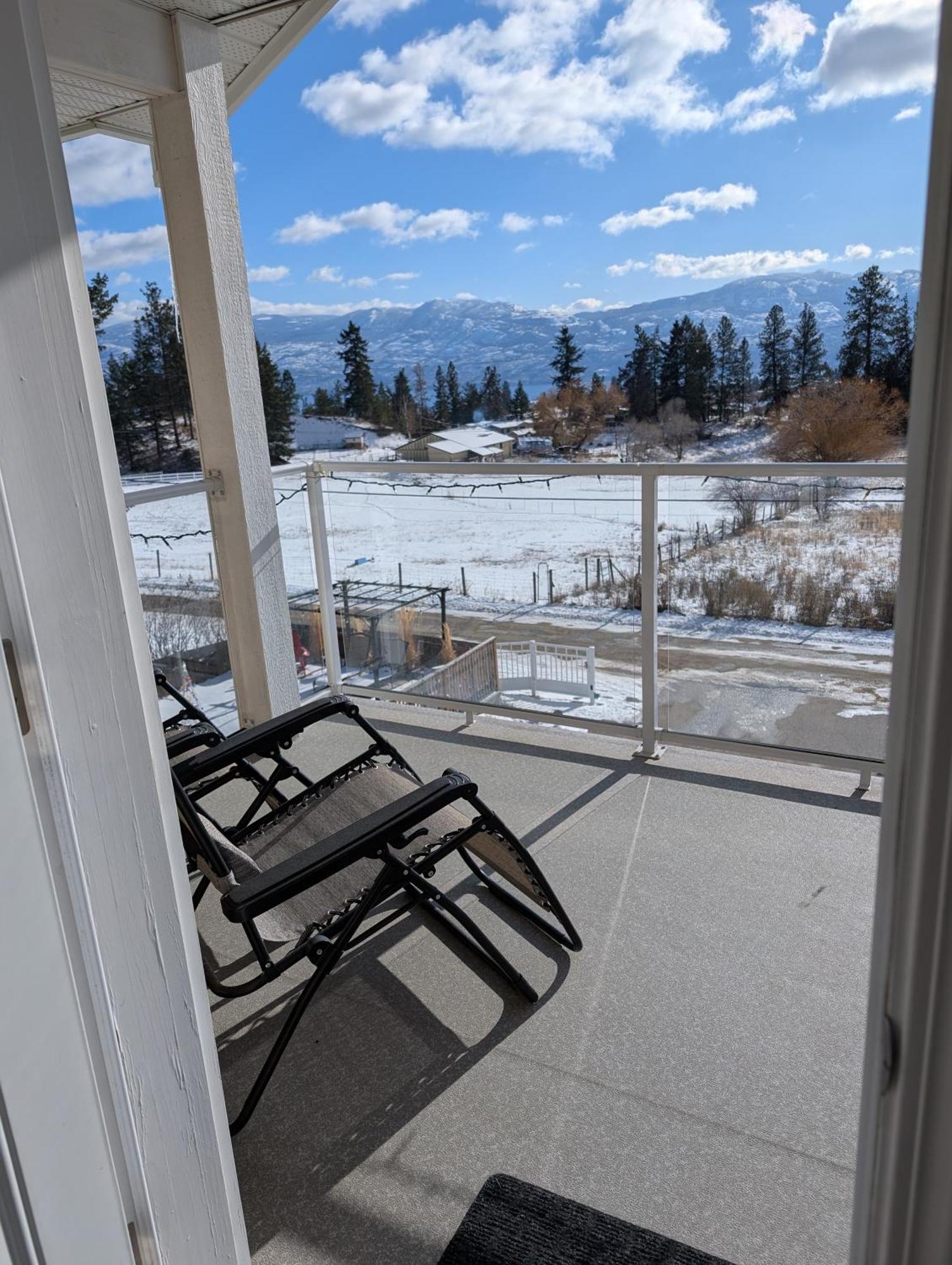 Salish B&B And Spa West Kelowna Ngoại thất bức ảnh