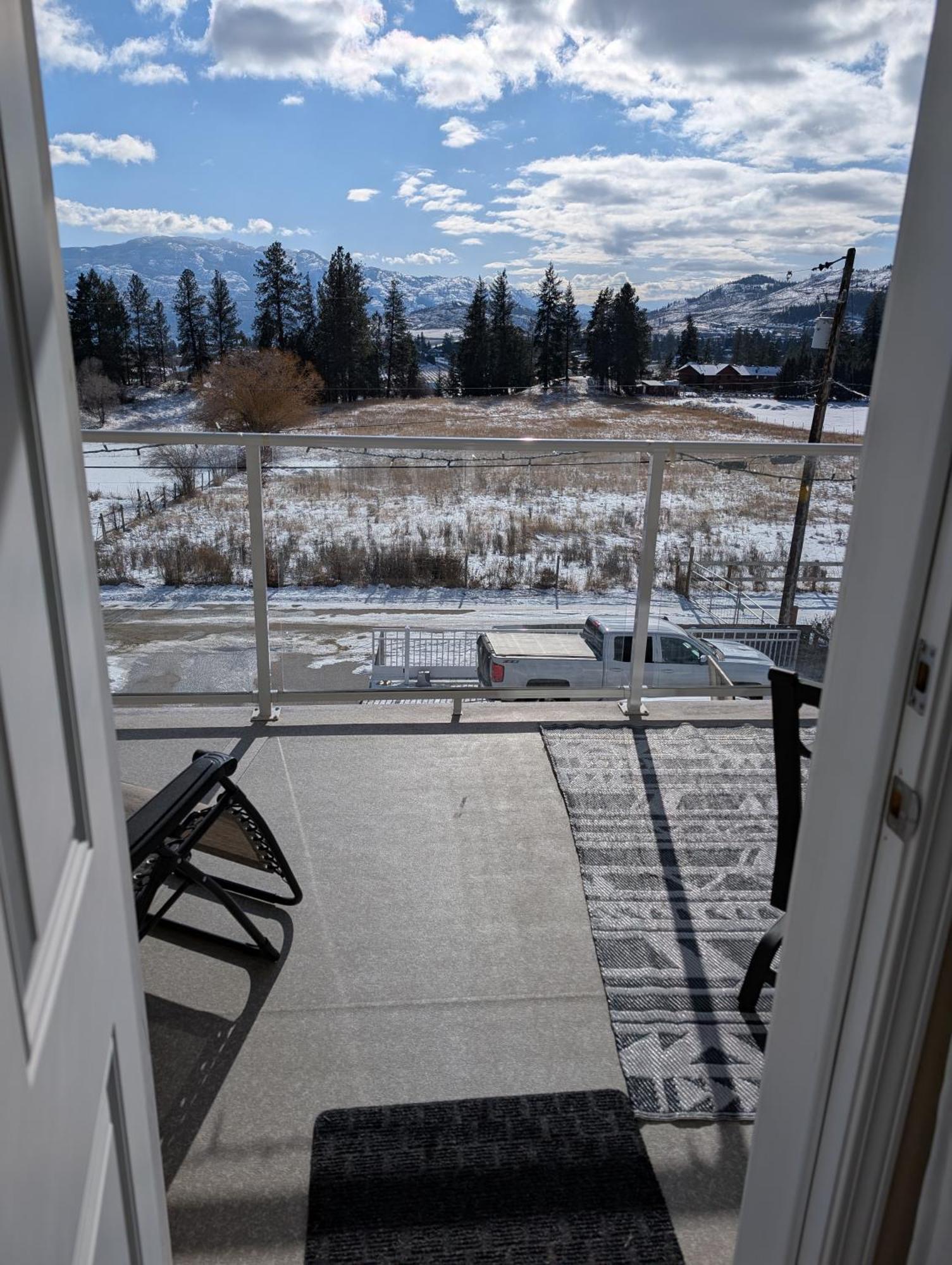 Salish B&B And Spa West Kelowna Ngoại thất bức ảnh